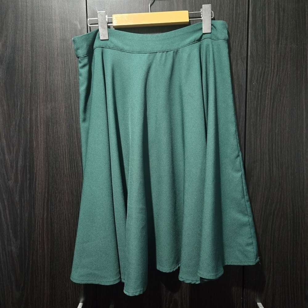 SHEIN Classic Green Midi Skirt Office Casual Zipper Size Large - Picture 2 of 6